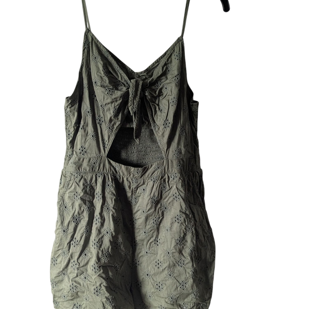 Aerie Eyelet Romper, Green. Size M. - Picture 2 of 9